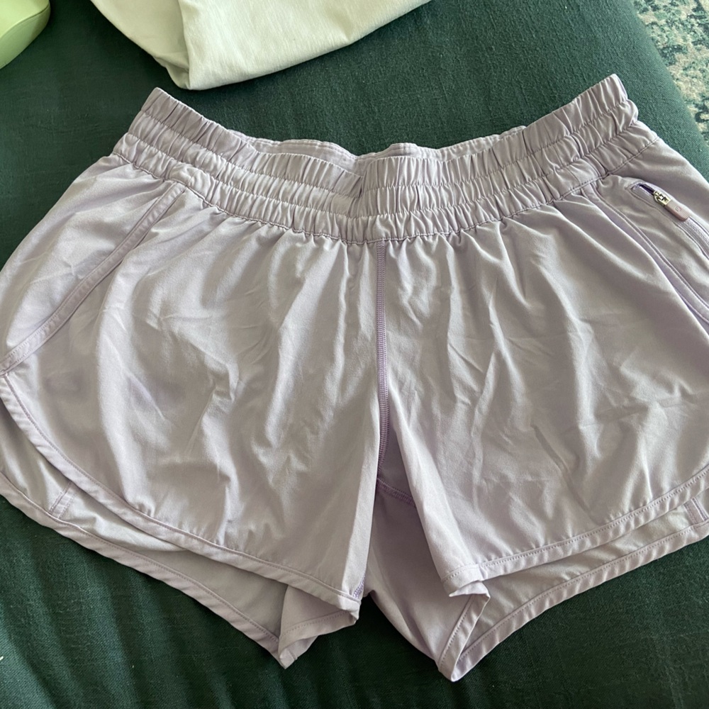 lululemon hotty hot high rise short - 2.5 inseam